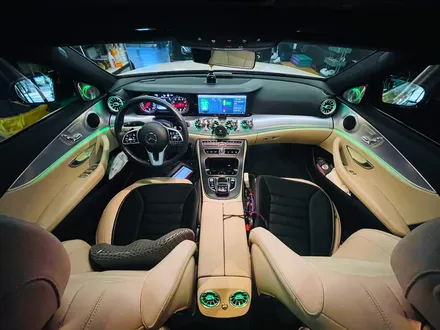 벤츠 W213 E250 E클래스 엠비언트 풀패키지. 송풍구 엠비언트 + 전동 트위터 세트.