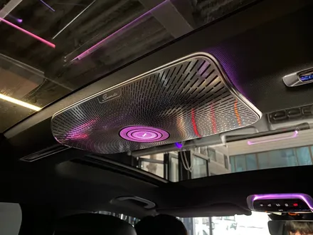벤츠 W223 S클래스 천장 부메스터 + 액티브엠비언트. 천장 부메스터의 매력.