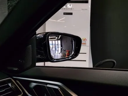 BMW i4 실내 카본 인테리어 + 리츠 광각미러 + 크리스탈 기어노브 세트.