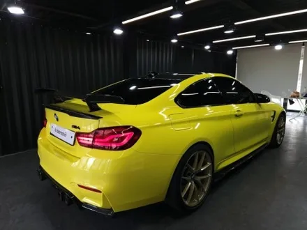 BMW M4 랩핑 - 오렌지 컬러