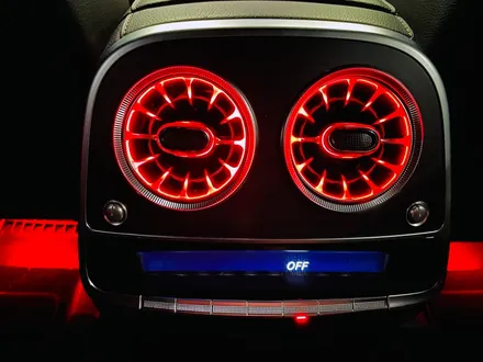 벤츠 W222 S클래스 S350d 송풍구 트위터 엠비언트 세트. 두 가지 엠비언트로 실내 인테리어 연출하기.