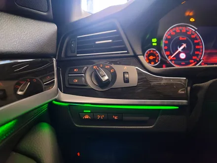 BMW F10 5시리즈 리츠 스마트 엠비언트 패키지. 이제는 필수, 실내 엠비언트.