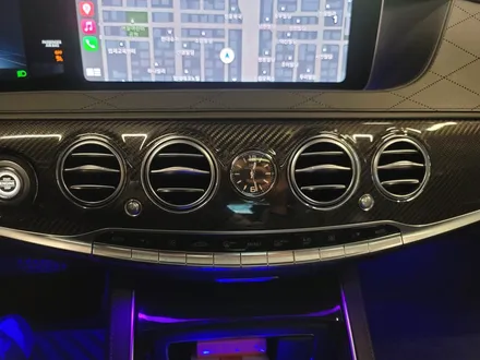 벤츠 W222 S63 AMG 터빈 송풍구 엠비언트. 전후석 송풍구 모두에 엠비언트 더하기.