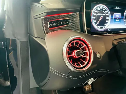 벤츠 S65 AMG 쿠페 송풍구 엠비언트. 전후석 송풍구 모두에 엠비언트 더하기.