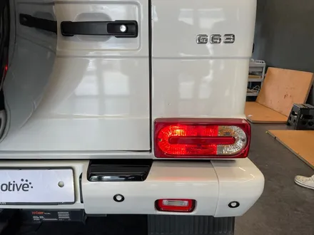 벤츠 W463 G바겐 G63 헤드라이트 + 테일램프. 신형 헤드라이트로 컨버전.
