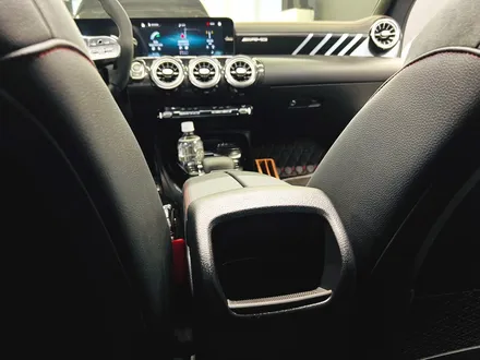 벤츠 CLA45S AMG 2열 후석 송풍구 인스톨. 송풍구 없는 후석에 꼭 필요한 시공.