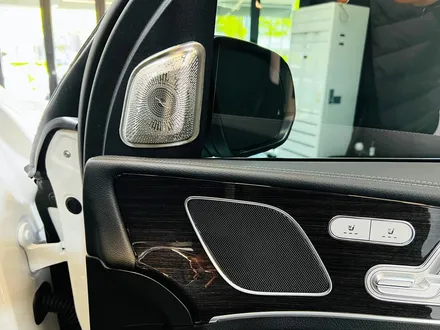 벤츠 W167 GLE300d 미드레인지 부메스터 스피커 커버 교체.