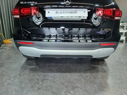 벤츠 GLB 45 AMG 타입 디퓨저 장착.
