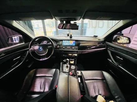 BMW F10 5시리즈 리츠 무빙 액티브 엠비언트 시공 작업.