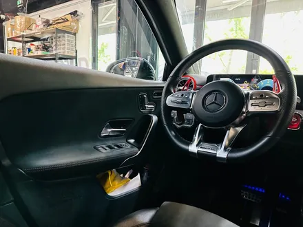 벤츠 W177 A45 AMG 순정 엠비언트 확장 시공 작업.