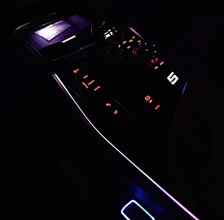 BMW G30 5시리즈 기어패널 엠비언트 확장 시공기.