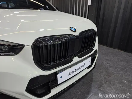 BMW X1 U11 아이코닉글로우 프론트 그릴 옵션 설치
