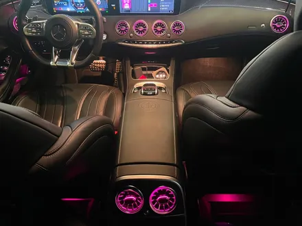 벤츠 W222 S63 AMG 쿠페 송풍구 터빈 엠비언트. 엠비언트 송풍구로 인테리어 드레스업.