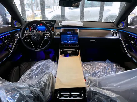 벤츠 W223 S클래스 액티브엠비언트 + 순정 부메스터 4D. 화려한 퍼포먼스, 액티브엠비언트.