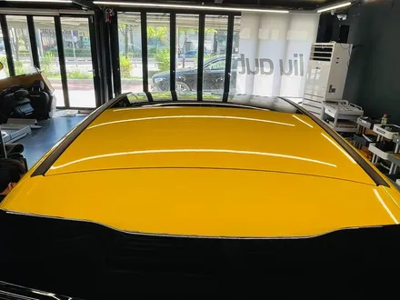 벤츠 A45 AMG 루프스킨 + 인테리어 튜닝 패키지. 부메스터 + AMG 핸들 + AMG 대쉬보드 패널 + 후석 송풍구.
