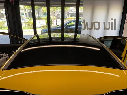 벤츠 A45 AMG 루프스킨 + 인테리어 튜닝 패키지. 부메스터 + AMG 핸들 + AMG 대쉬보드 패널 + 후석 송풍구.