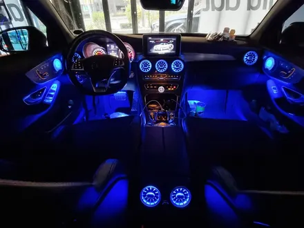 벤츠 C63 AMG 엠비언트 패키지. 리츠 스마트 엠비언트 + 전후면 송풍구.