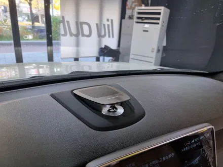 BMW F15 X5 업다운 센터 스피커 설치.