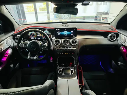 벤츠 GLC 63AMG 엠비언트 풀패키지.