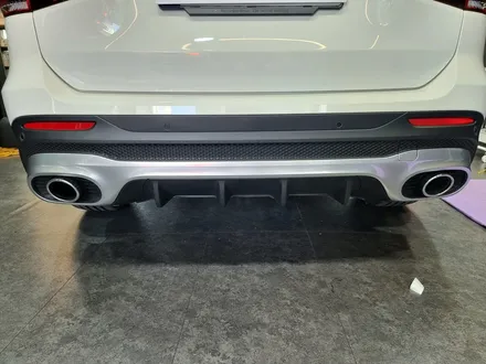 벤츠 GLB 45AMG 타입 디퓨저 설치하기.