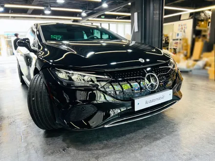 벤츠 EQE 세로그릴 시공 작업 EQE300.