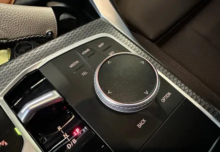 BMW i4 크리스탈 기어봉 교체 세트.