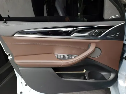 BMW G01 X3 LCI 실내 카본 인테리어 패키지