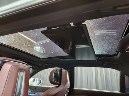 BMW i7 스카이라운지 파노라마 선루프 엠비언트 G70 7시리즈.