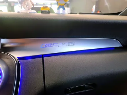 벤츠 C205 C클래스 쿠페 AMG 송풍구 엠비언트 세트. C쿱에 어울리는 감각적인 실내.