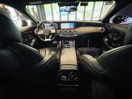 벤츠 S63 AMG 쿠페 송풍구 엠비언트 패키지. 엠비언트 송풍구로 인테리어 드레스업.