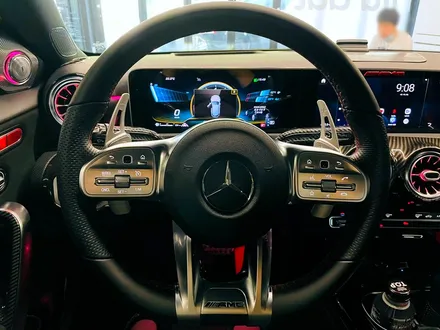 벤츠 A45 AMG 루프스킨 + 인테리어 튜닝 패키지. 부메스터 + AMG 핸들 + AMG 대쉬보드 패널 + 후석 송풍구.