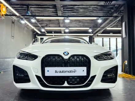 BMW G22 4시리즈 쿠페 블랙팩 그릴 교체.