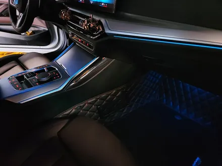 BMW G23 4시리즈 컨버터블 기어패널 엠비언트 + 카본패키지.