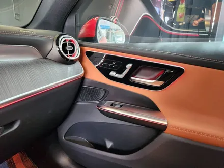 벤츠 2024 GLC 4D부메스터 + 도어 미드레인지 엠비언트