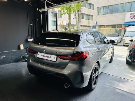 BMW F40 1시리즈 120i 퍼포먼스 스포일러 설치.