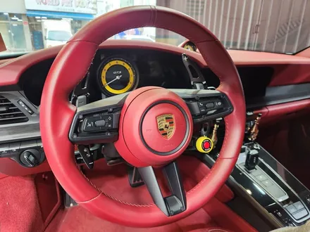포르쉐 992 카레라 911 핸들 다이얼 컬러링 교체.