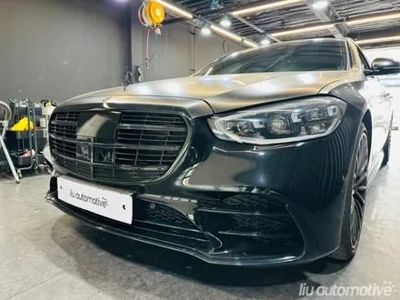 벤츠 W223 S클래스 브라부스 타입 블랙 바디킷 패키지.