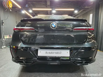 BMW G70 7시리즈 M범퍼 교체 760 버전.