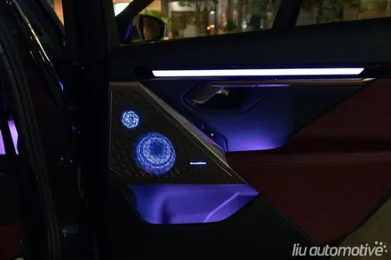 BMW G60 5시리즈 도어라인 크리스탈 실내 엠비언트 확장패키지.