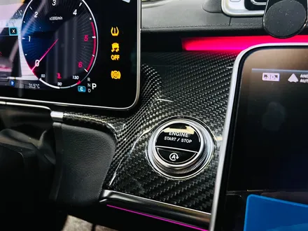 벤츠 W223 S클래스 신차 출고 패키지 (4D순정부메스터+액티브엠비언트+천장부메스터+미드레인지+피아노트림+카본트림+마이바흐 컨버전+이오나이저+2열모니터).