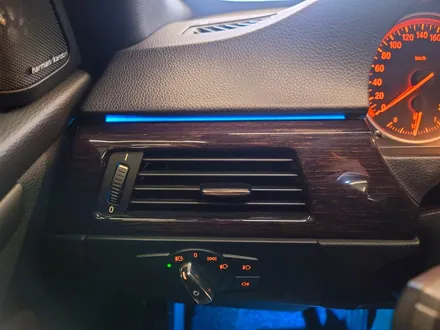 BMW E93 M3 리츠 스마트 엠비언트. 변화가 필요한 차에 필수 시공.