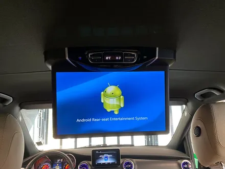 벤츠 W447 V클래스 V250d V300d 매트릭스 폴딩 모니터. 15.6인치로 시원한 크기, 접이식으로 깔끔하게.