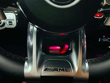 벤츠 A45 AMG 루프스킨 + 인테리어 튜닝 패키지. 부메스터 + AMG 핸들 + AMG 대쉬보드 패널 + 후석 송풍구.