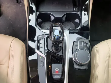 BMW G01 X3 크리스탈 기어노브 교체. 1:1 교체 시공.