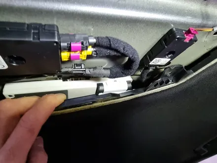BMW 비상호출배터리 교체.