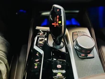 BMW 6GT 크리스탈 기어봉 교체 세트.