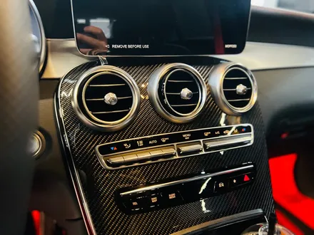 벤츠 GLC 43AMG 엠비언트 풀패키지 (송풍구+트위터 외).