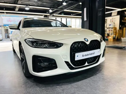 BMW G22 4시리즈 쿠페 블랙팩 그릴 교체.