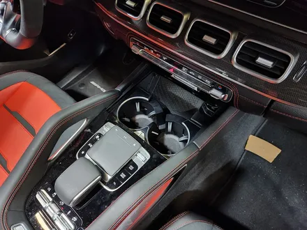 벤츠 GLE GLS 냉온 컵홀더 순정부품 시공.
