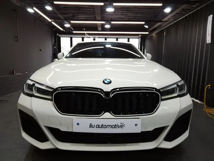 BMW G30 LCI 5시리즈 아이코닉글로우 프론트 그릴